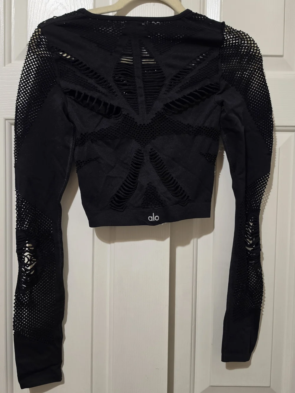 Alo Yoga Black Siren Cropped Long Sleeve Activewear Top size M